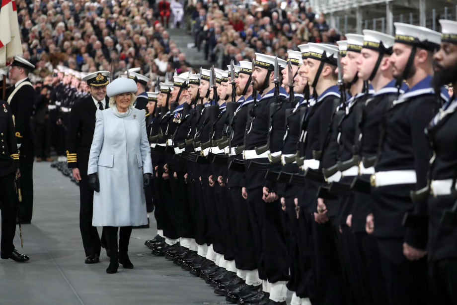 The Queen inspects a Guard of Honour