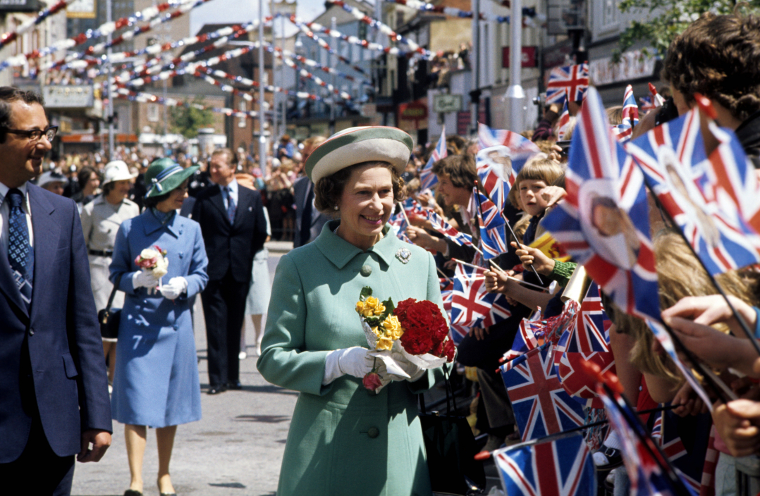 queen visits northampton