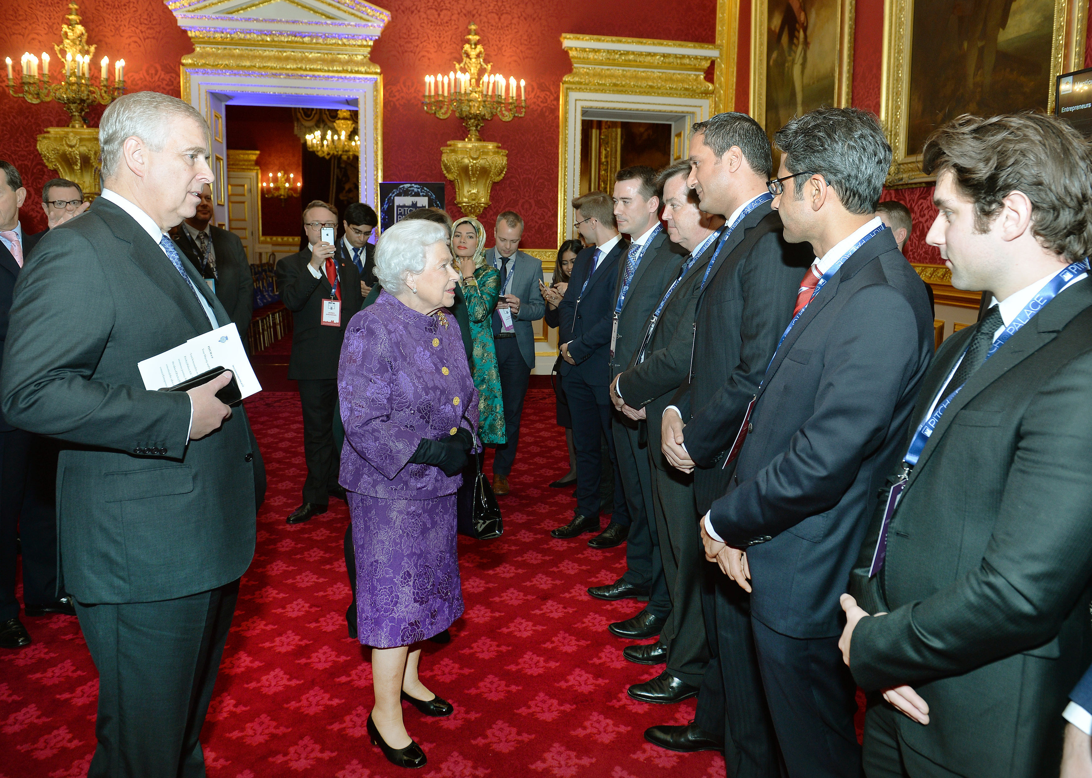 The Queen meets Pitch at the Palace entreprenuers