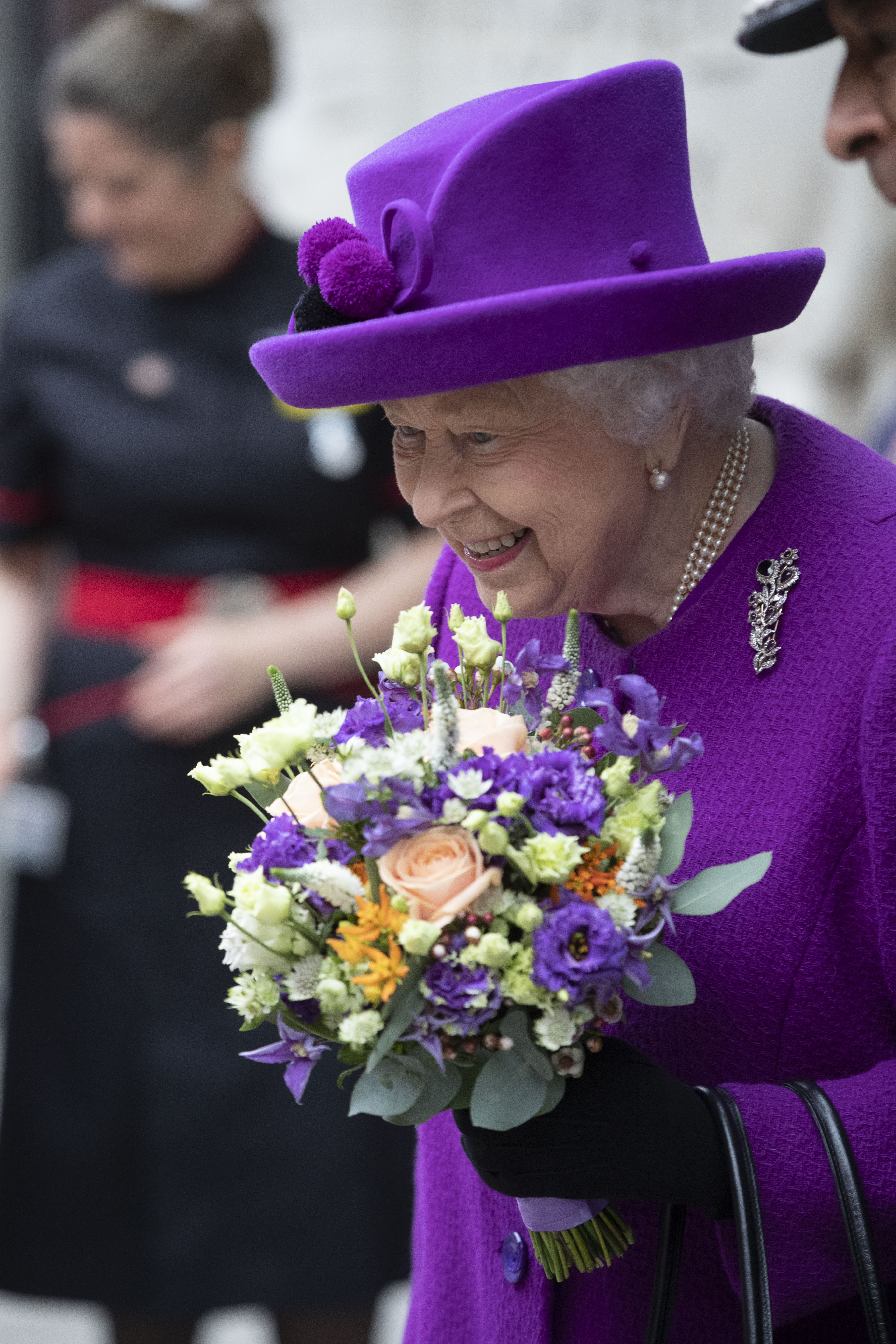 The Queen opens a new UCLH facility 