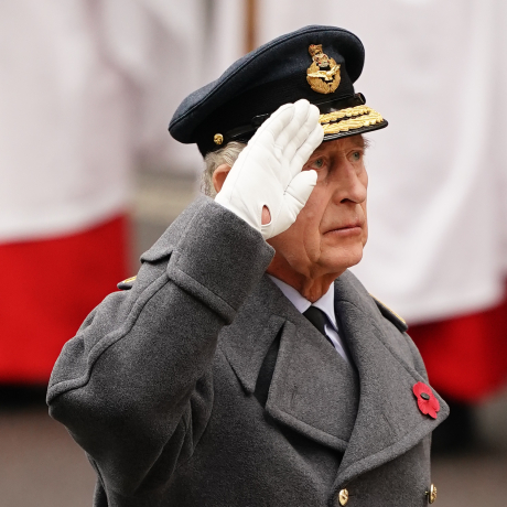 The King salutes The Cenotaph