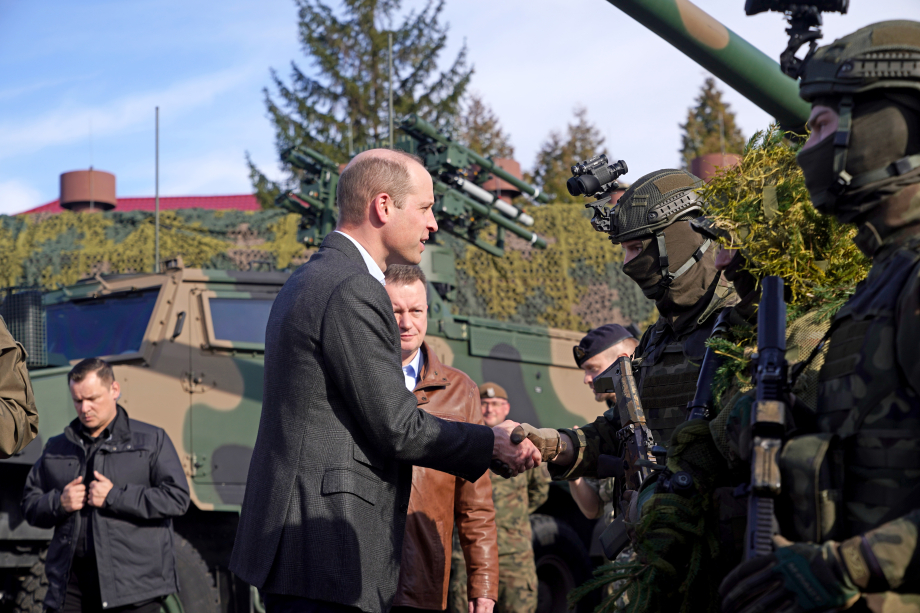 The Prince of Wales meets Polish troops