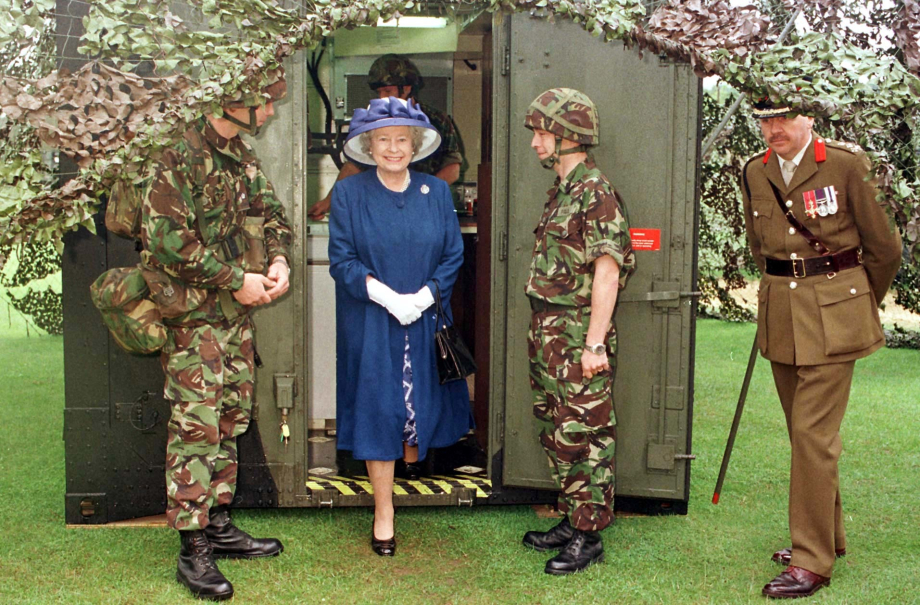 Her Majesty Queen Elizabeth II was the previous Colonel-in-Chief.
