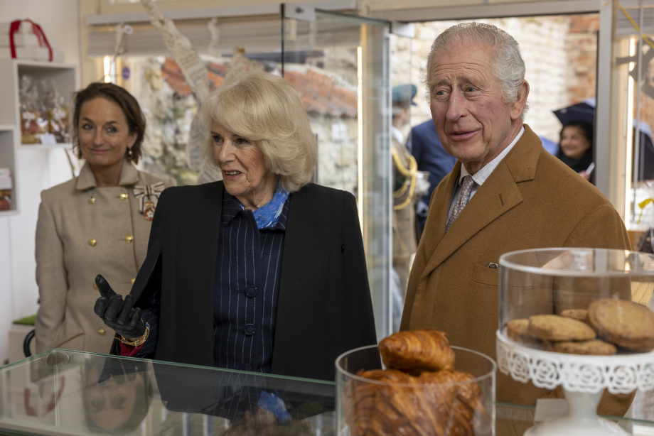 Their majesties meet local food and drink producers