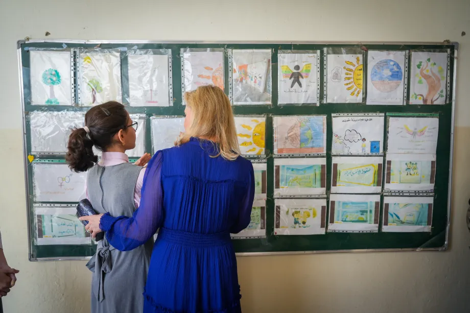 The Duchess of Edinburgh visits a school in Iraq
