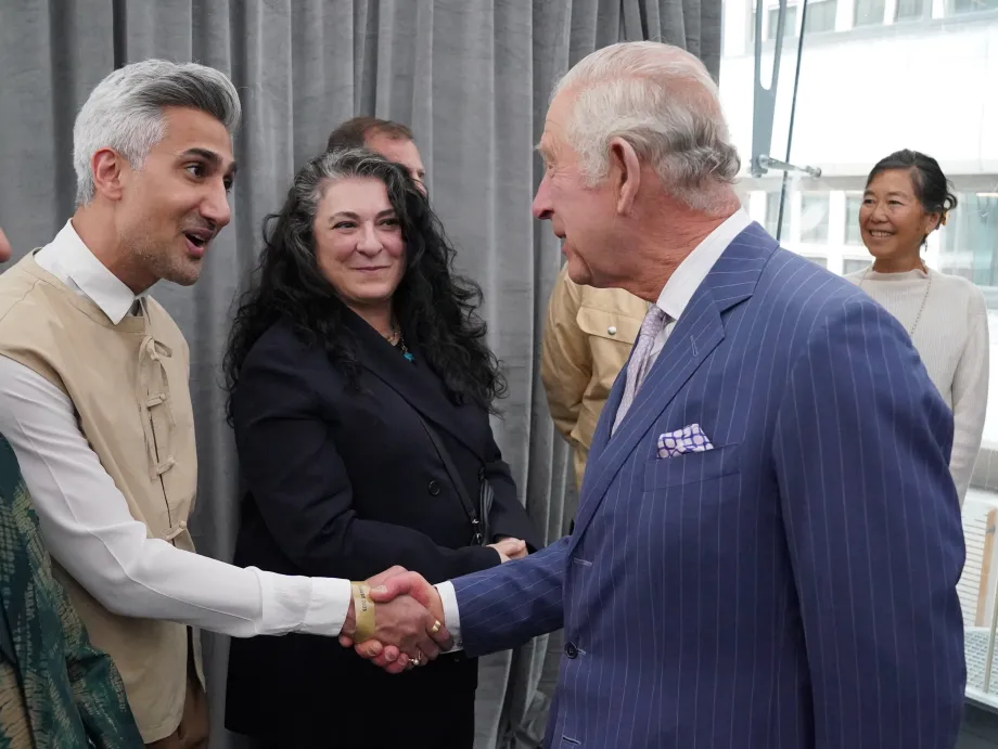 The King presents the Queen Elizabeth II Award for Design