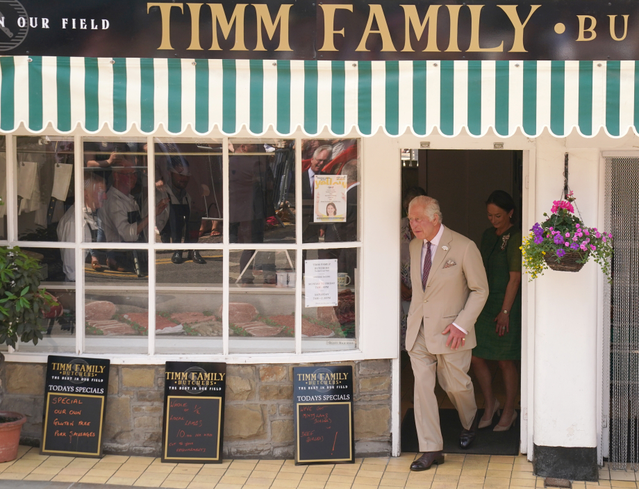 The King visits shops in Pickering