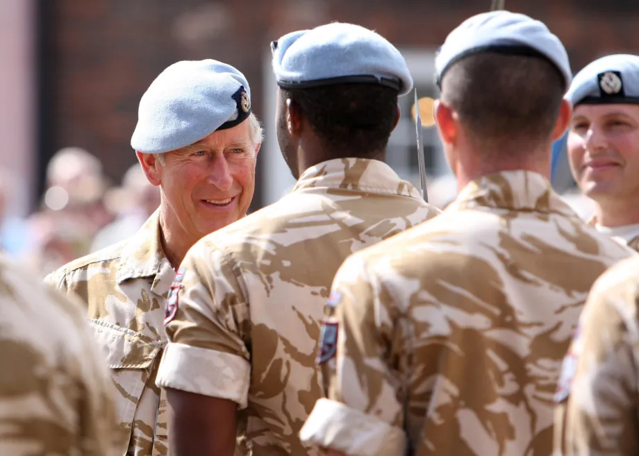 The King speaks to troops