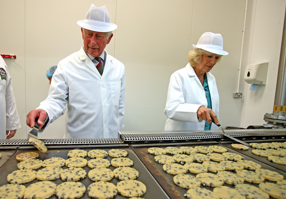 The King and Queen make Welsh Cakes