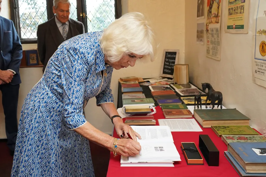 The Queen visits Anna Sewell House