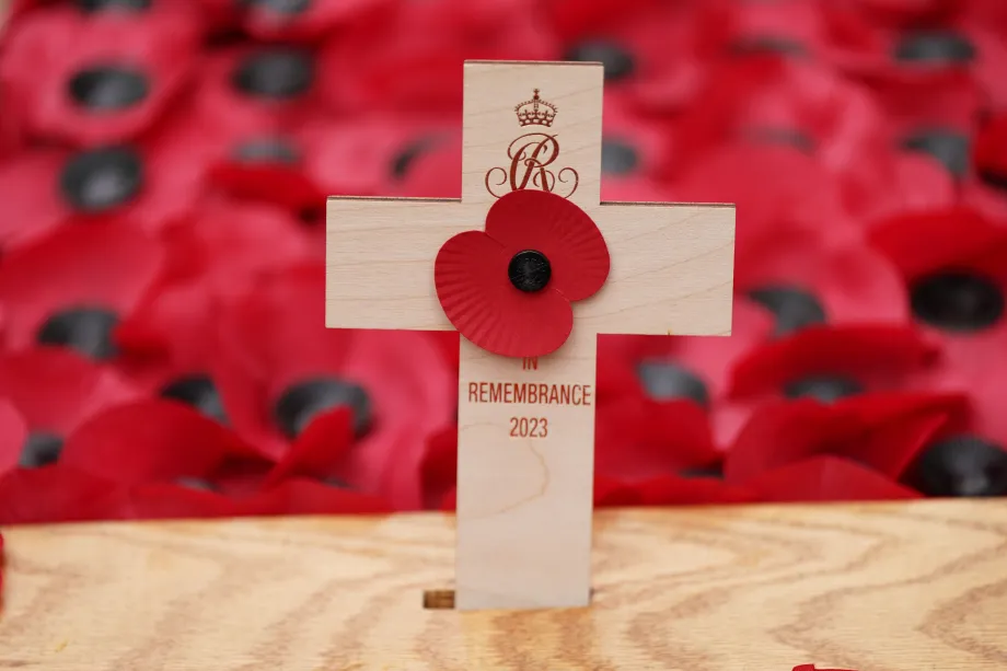 The Queen's cross
