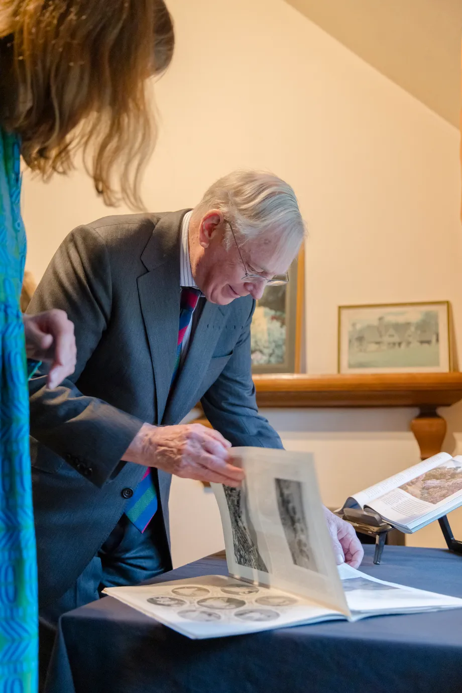 The Duke then visited the former home and garden of 20th&nbsp;century&nbsp;British horticulturist and garden designer&nbsp;Gertrude Jekyll, Munstead Wood.
