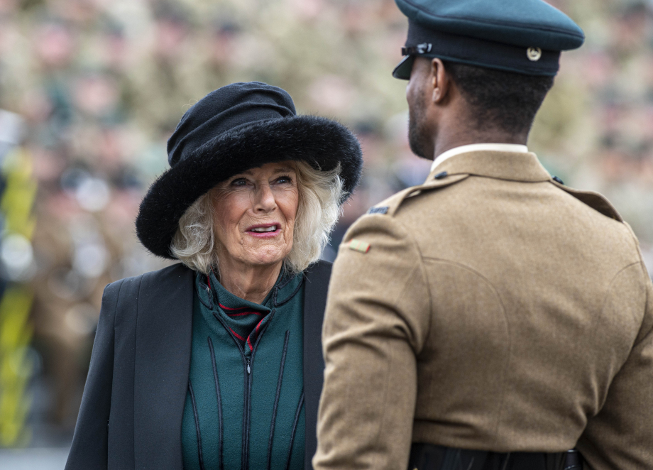 The Queen visits The Rifles