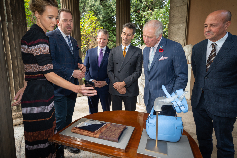 The King looks at a Digital ID in Rome