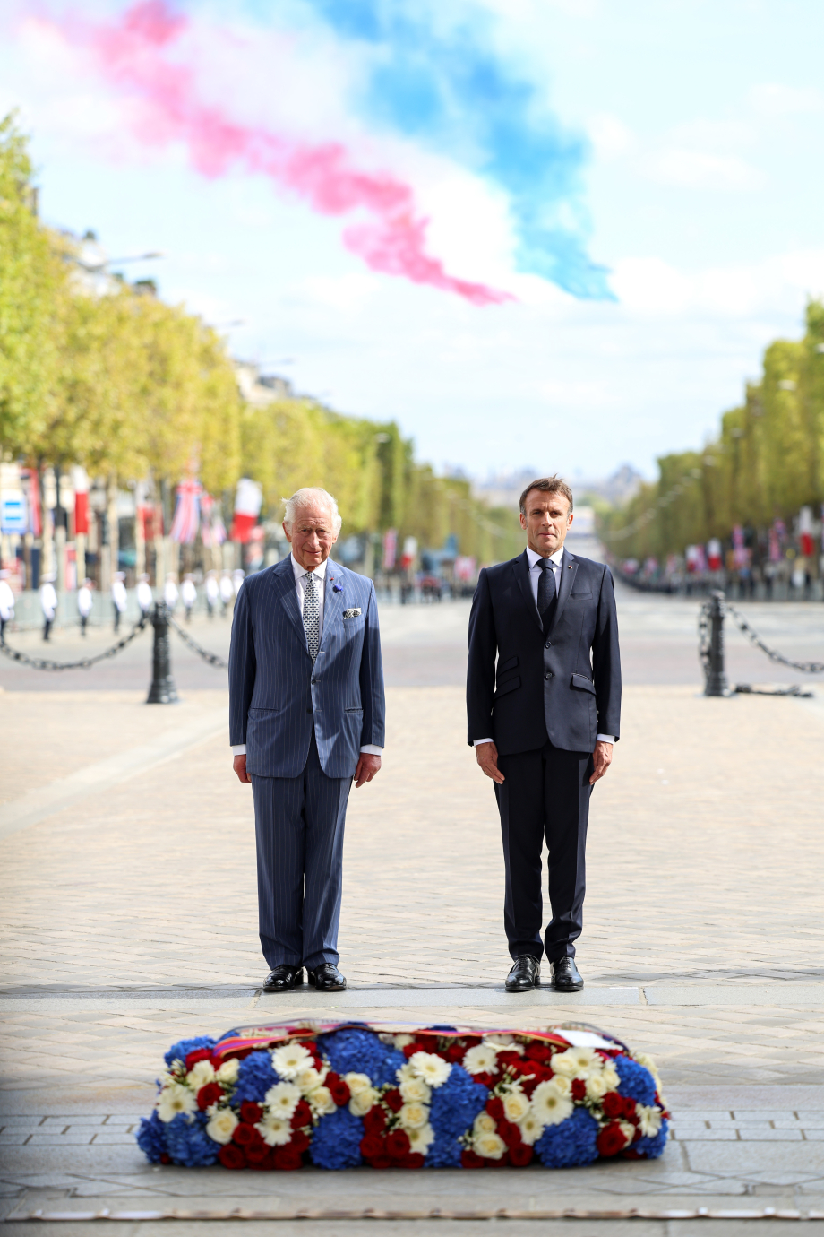 The King and President Macron at the Arc de Triomphe