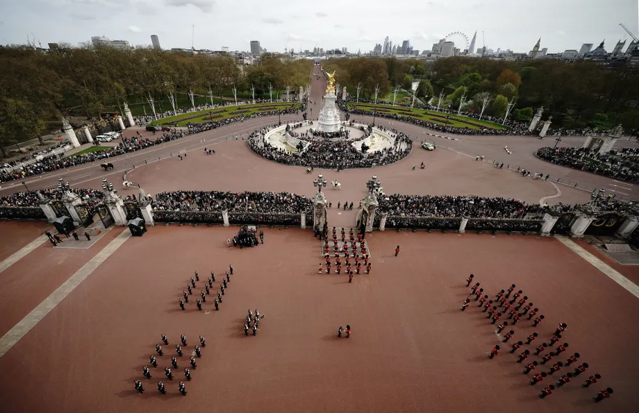 The Changing of the Guard, Buckingham Palace