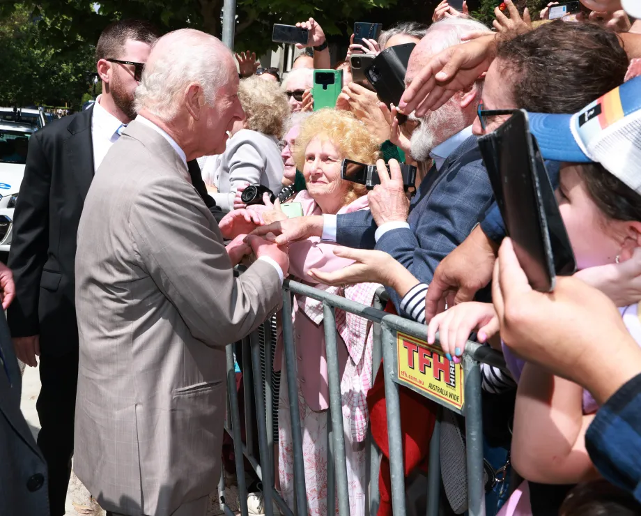 The King is welcomed to north Sydney