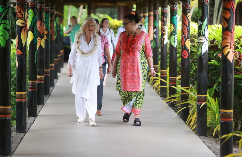 The Queen attends a CHOGM women event