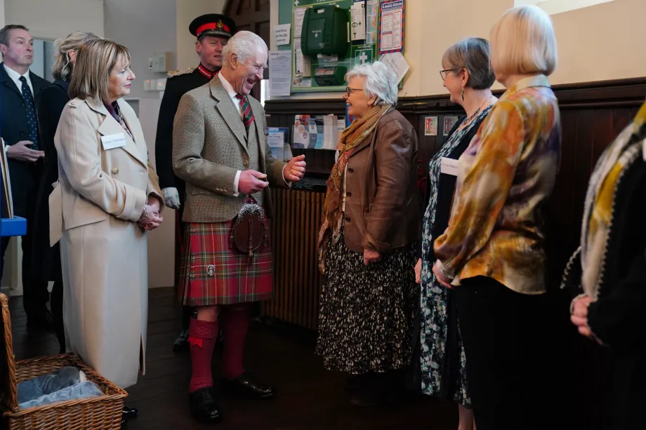 The King visits Clackmannanshire