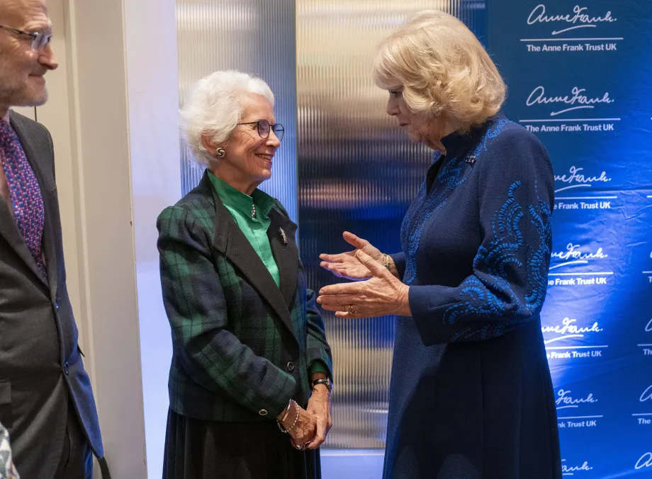 The Queen meets a Holocaust survivor