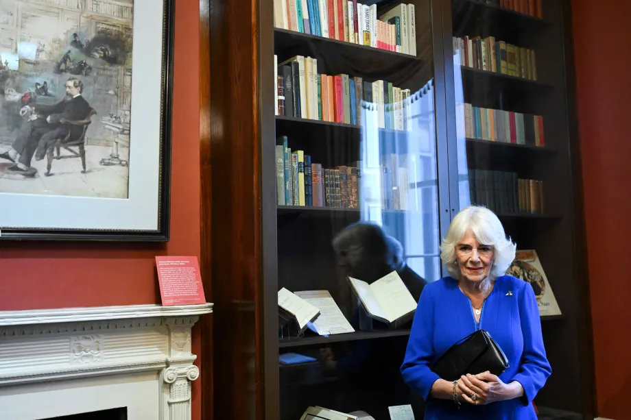 The Queen during a visit to the Charles Dickens House Museum