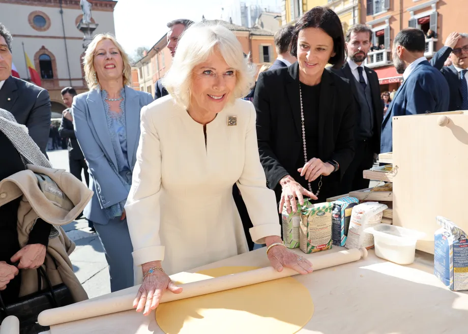 The Queen tries her hand at making pasta during the Emilia-Romagna Food Festival