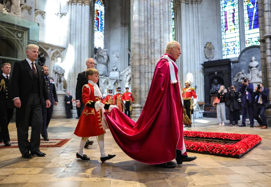 The King at Westminster Abbey