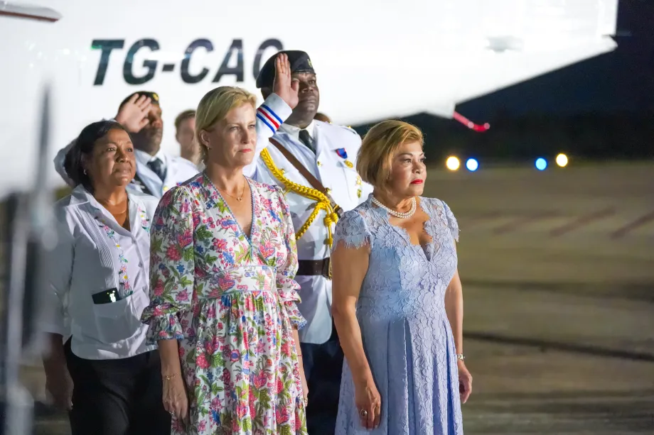 The Duchess of Edinburgh arrives in Belize