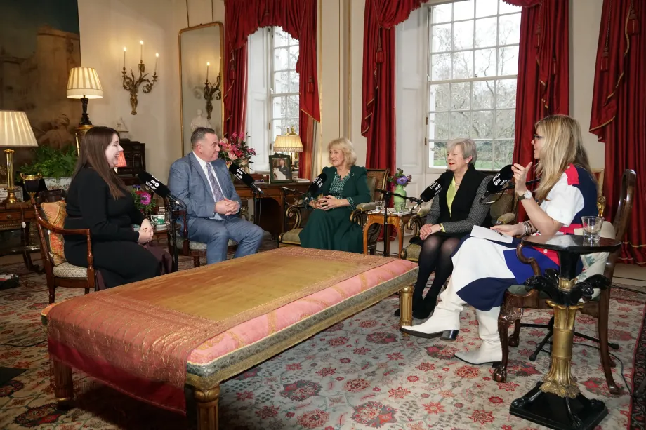 The Queen with John and Amy Hunt