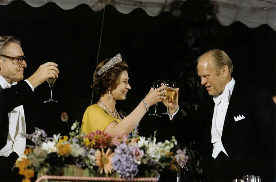 President Gerald R. Ford and QE2 during the State Dinner at the White House, 1976. NARA.jpg