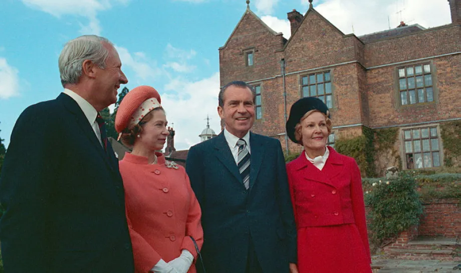 President Nixon and the First Lady with QE2 and Prime Minister Heath in Buckinghamshire, 1970. NARA.jpg