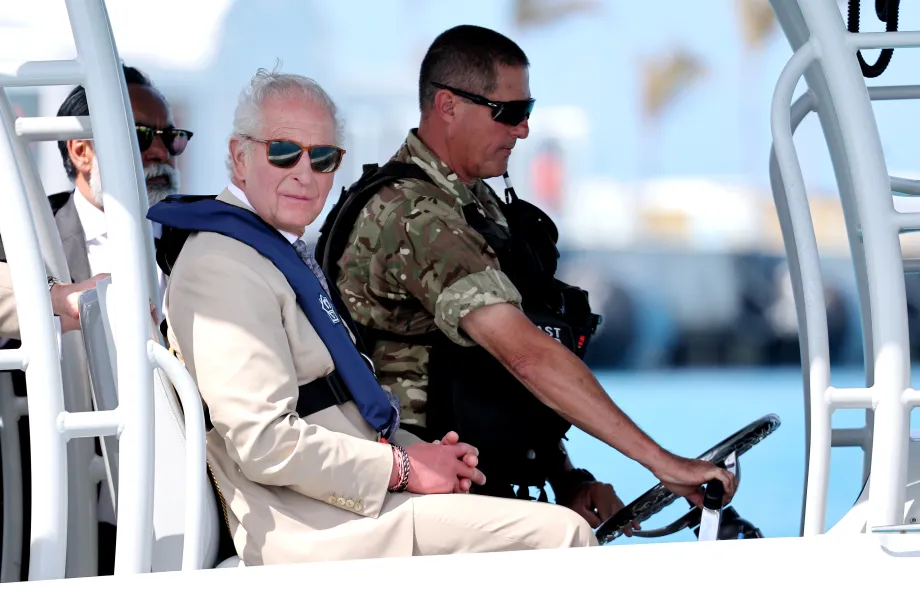 The King visits the Coast Guards