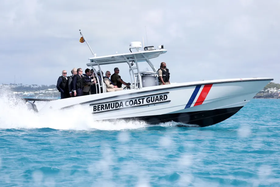 The King with Coast Guards
