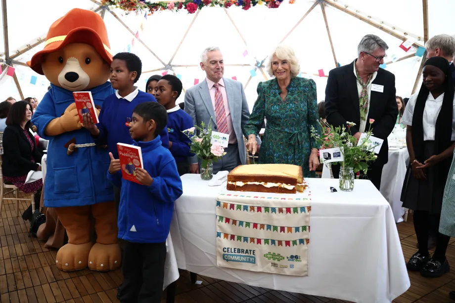 The Queen attends a Big Lunch at The British Library