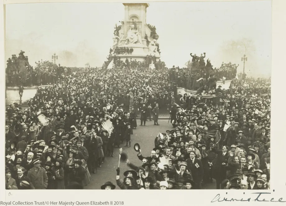 Armistice Day at Buckingham Palace