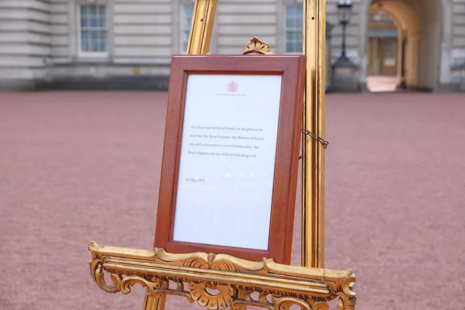 Easel