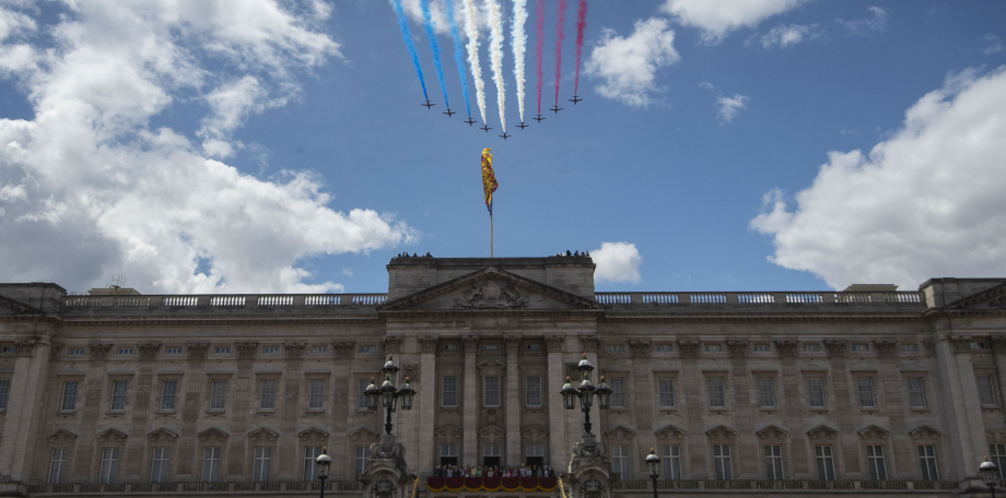 Flyover over Buckingham Palace at Trooping of Colour 