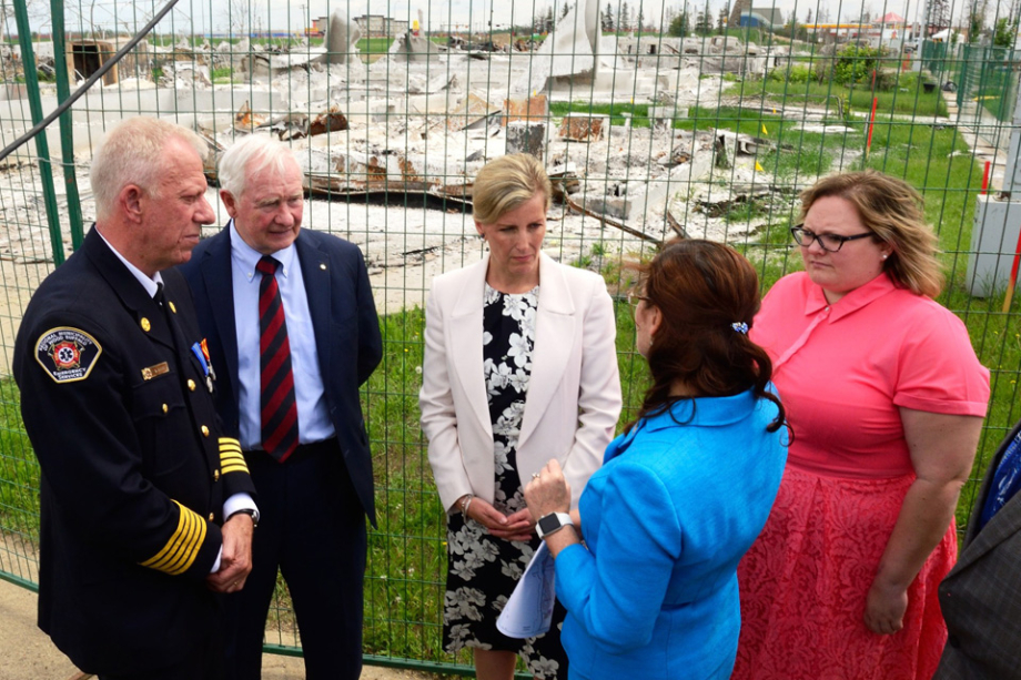 The Countess of Wessex sees damage caused by recent wildfires. Photo: Sgt Ronald Duchesne, Rideau Hall (2016)