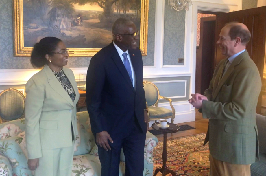 The Earl of Wessex greets the Governor General of Antigua and Barbuda