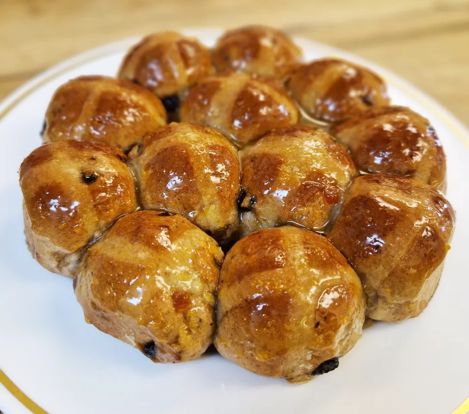 Hot Cross Buns Sharing Loaf