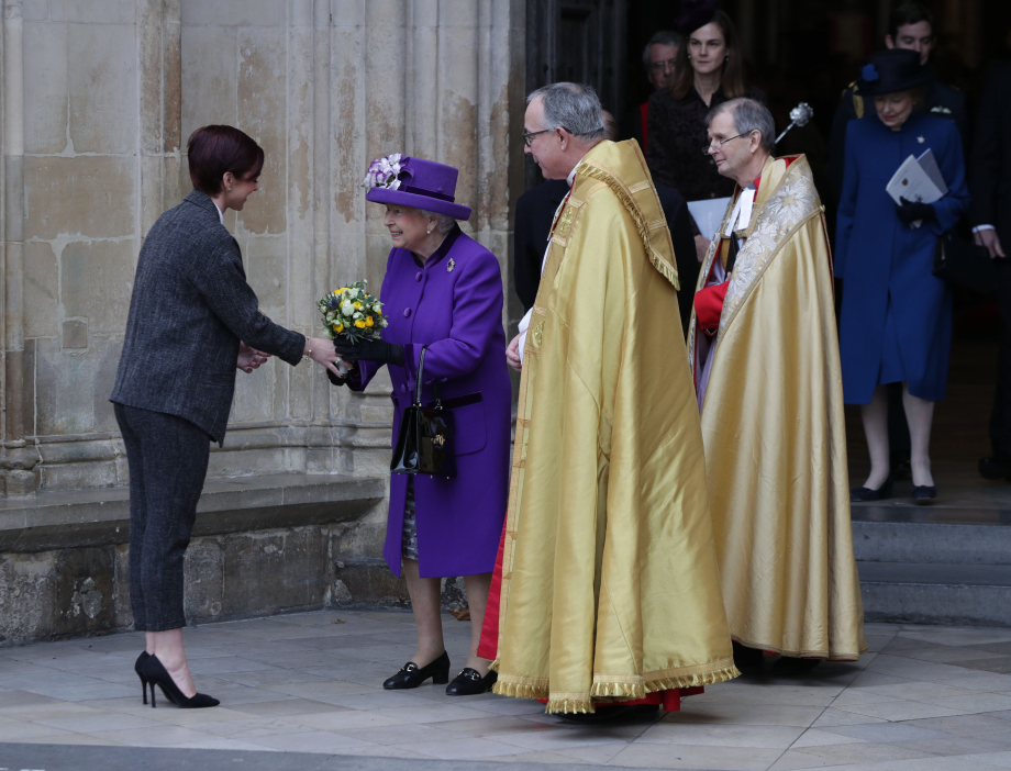 The Queen is given a posy
