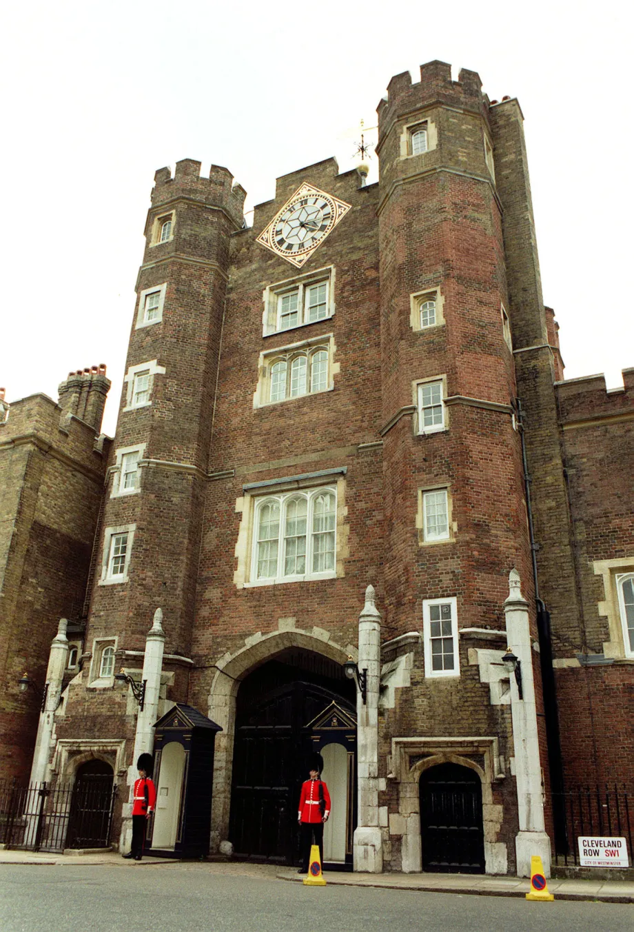 St James's Palace, exterior