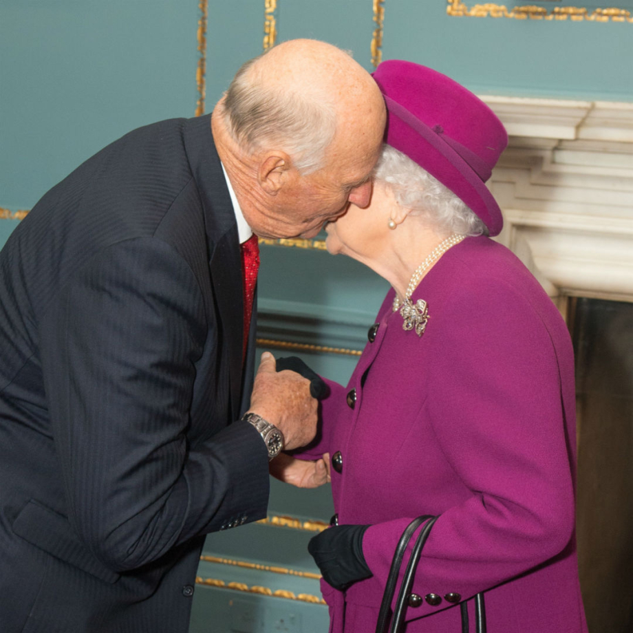 the queen and the king of norway