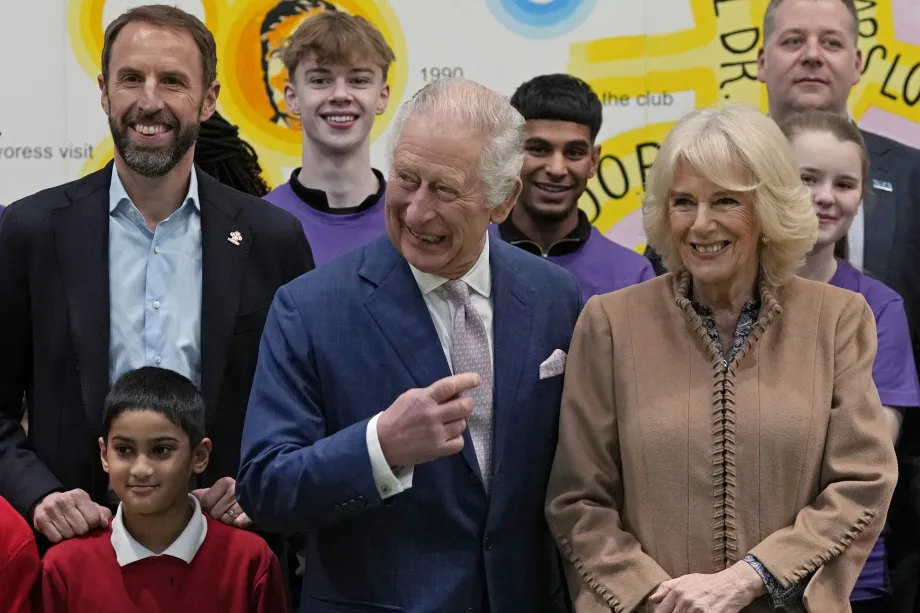 Their Majesties on a visit to Norbrook Community Centre