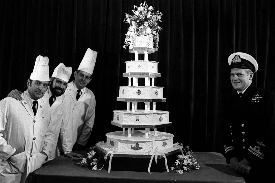 Prince of Wales and Diana Princess of Wales' wedding cake