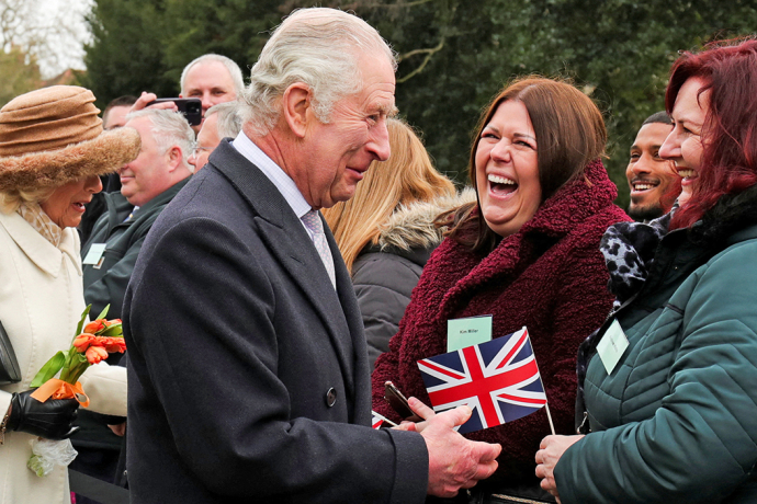 The King meets crowds in Colchester