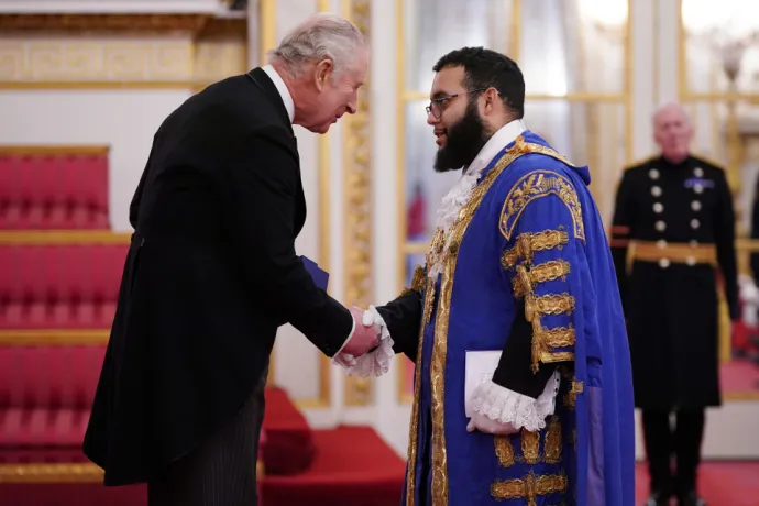 The King meets representatives from each of the Privileged Bodies