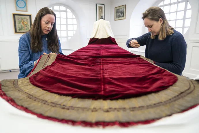 The Royal School of Needlework work on The King's Robe of State