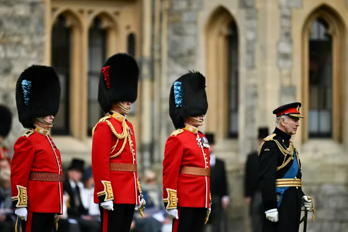 The King presents New Colours