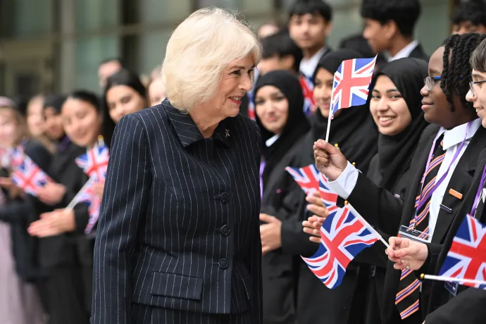 The Queen at Mulberry Academy